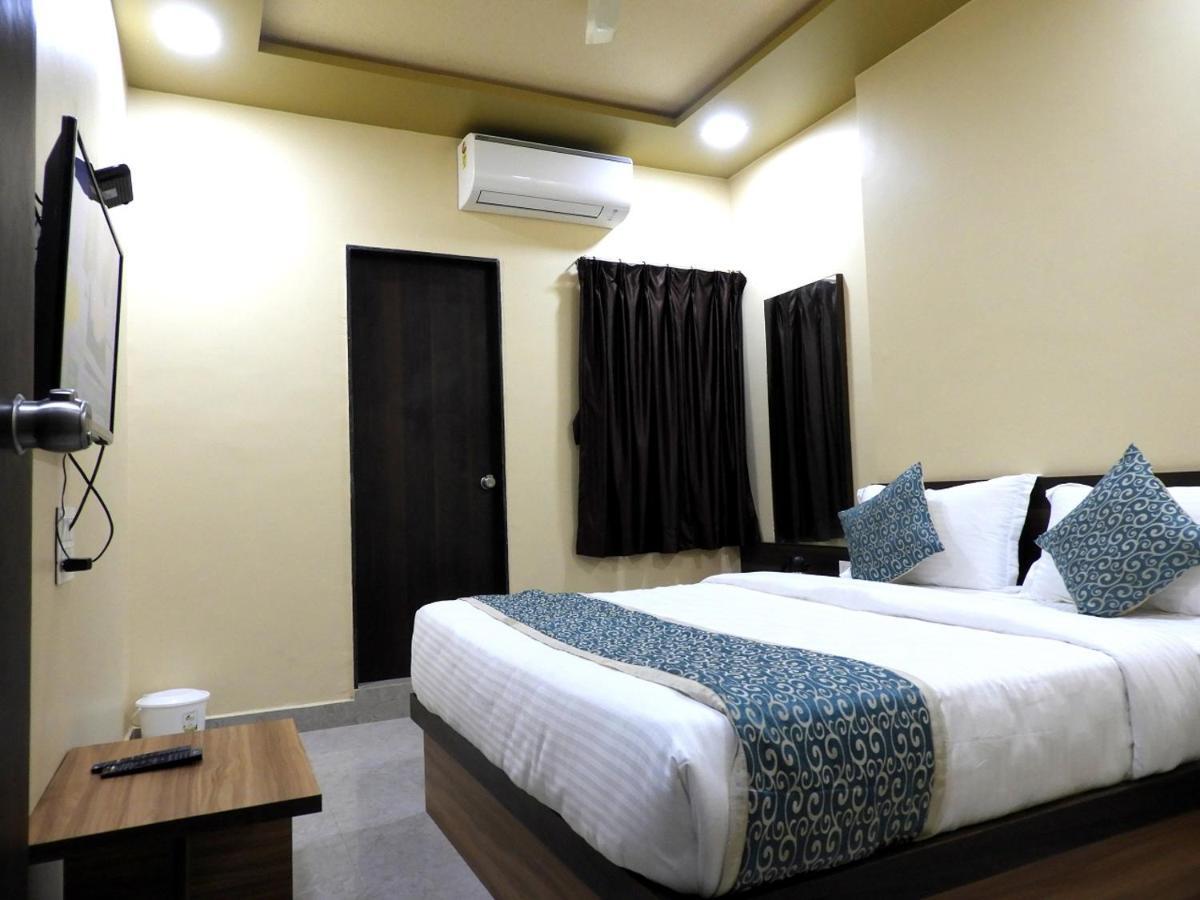 Hotel Somnath Daksh Szomnáth Kültér fotó