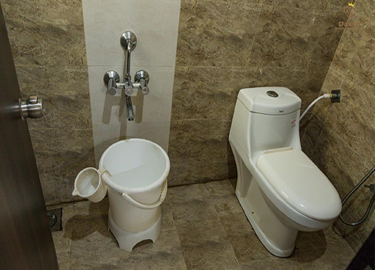 Hotel Somnath Daksh Szomnáth Kültér fotó