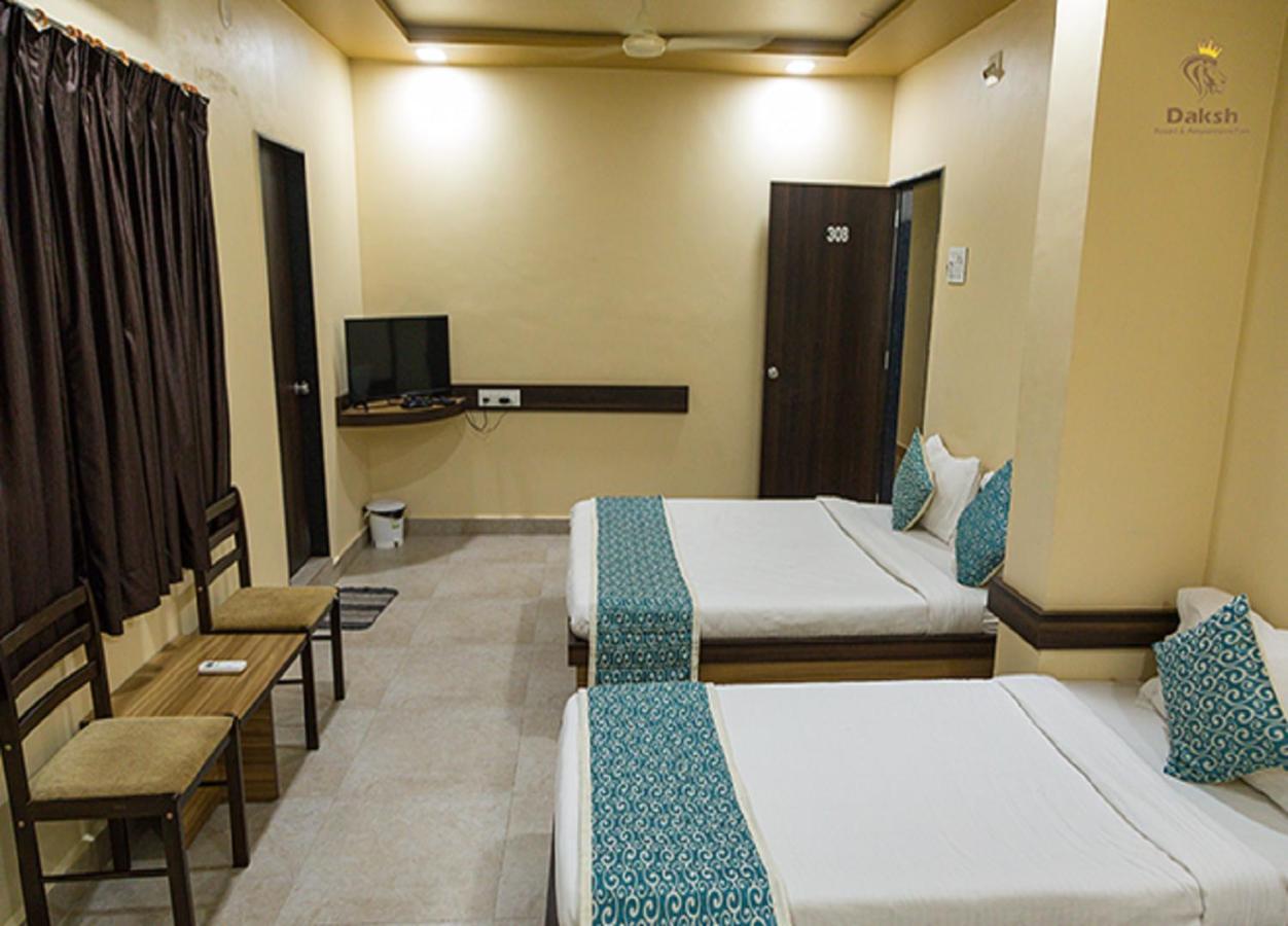 Hotel Somnath Daksh Szomnáth Kültér fotó