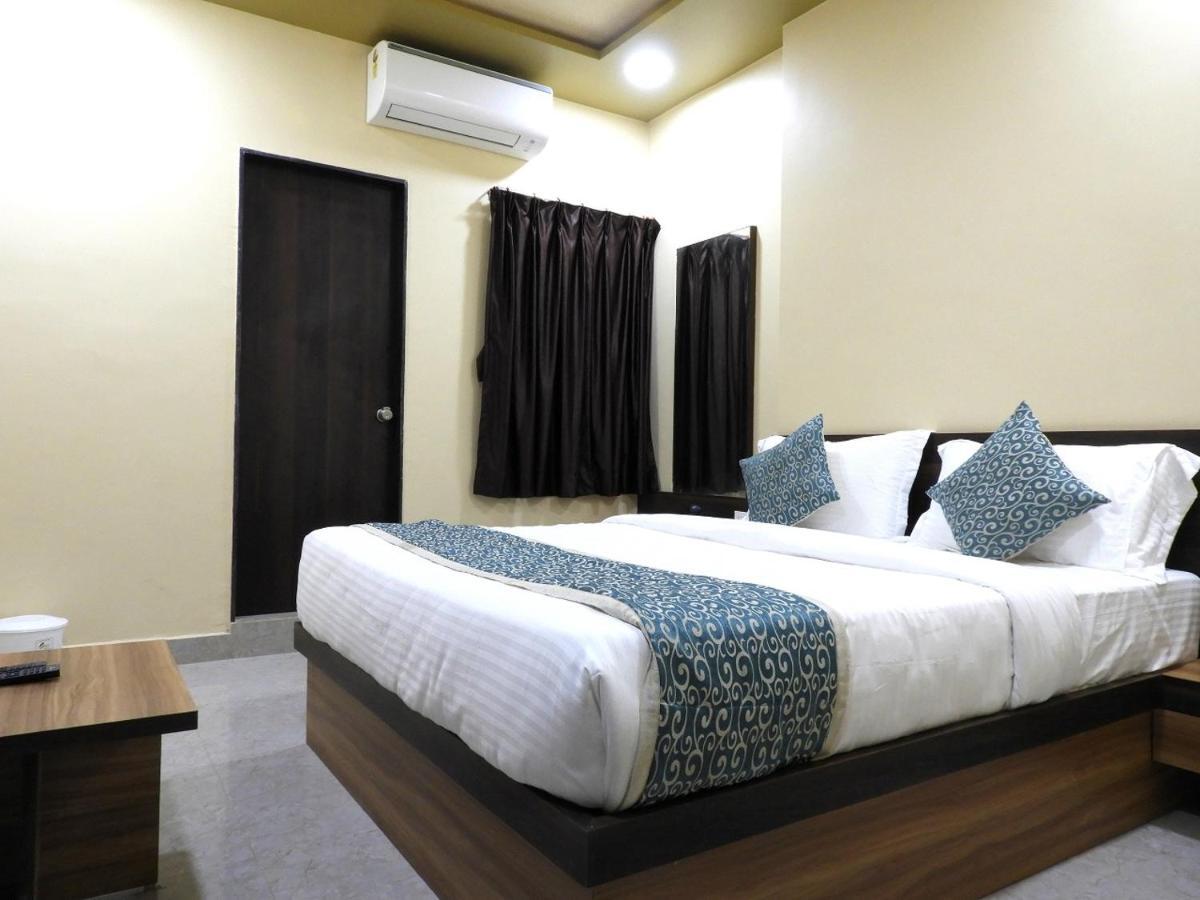 Hotel Somnath Daksh Szomnáth Kültér fotó