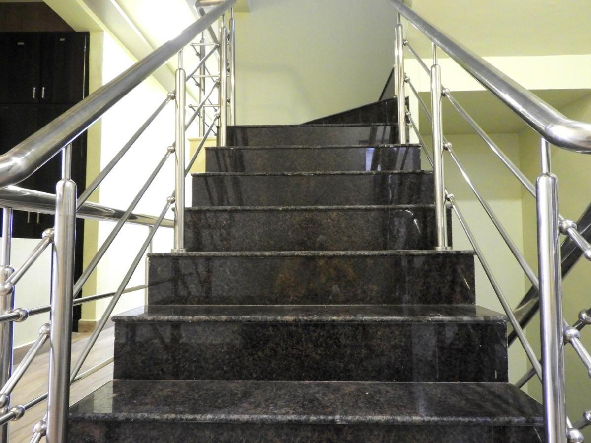 Hotel Somnath Daksh Szomnáth Kültér fotó